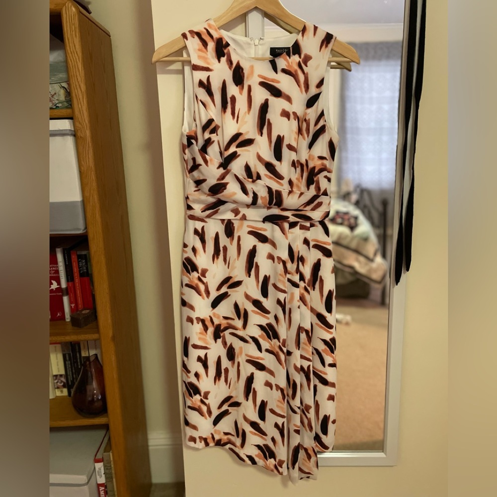 White House Black Market sheath dress (0)